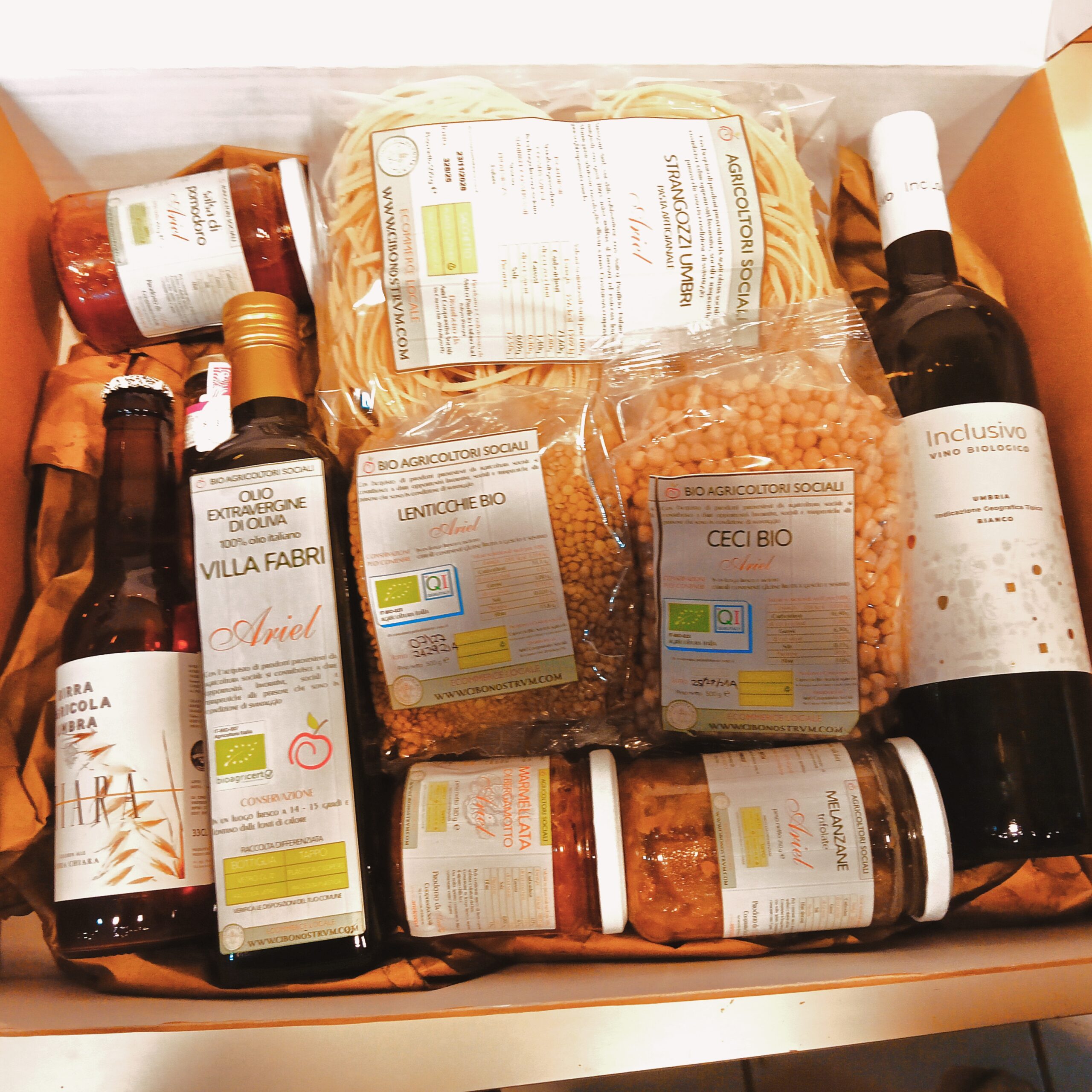 Cesta Regalo Bio e Solidale Cibonostrvm con Tartufi Estivi e Birra Agricola